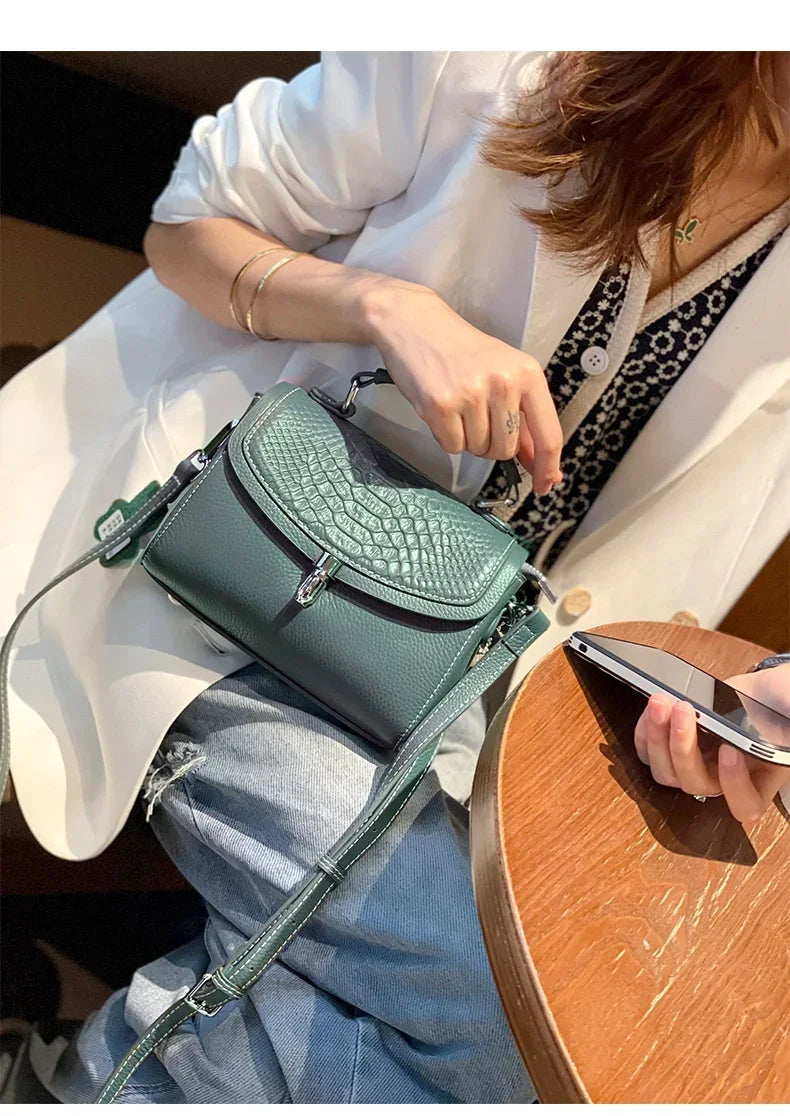 women's mini handbag Ladies' luxury crossbody bag fashionable crocodile pattern design women's genuine leather crossbody bag