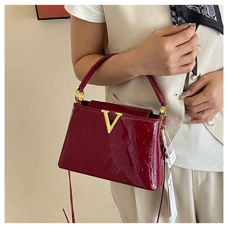 2026 Elegant Ladies Messenger Bag, High-Quality Leather Shoulder Bag For Women With Famous Designer Practical Style