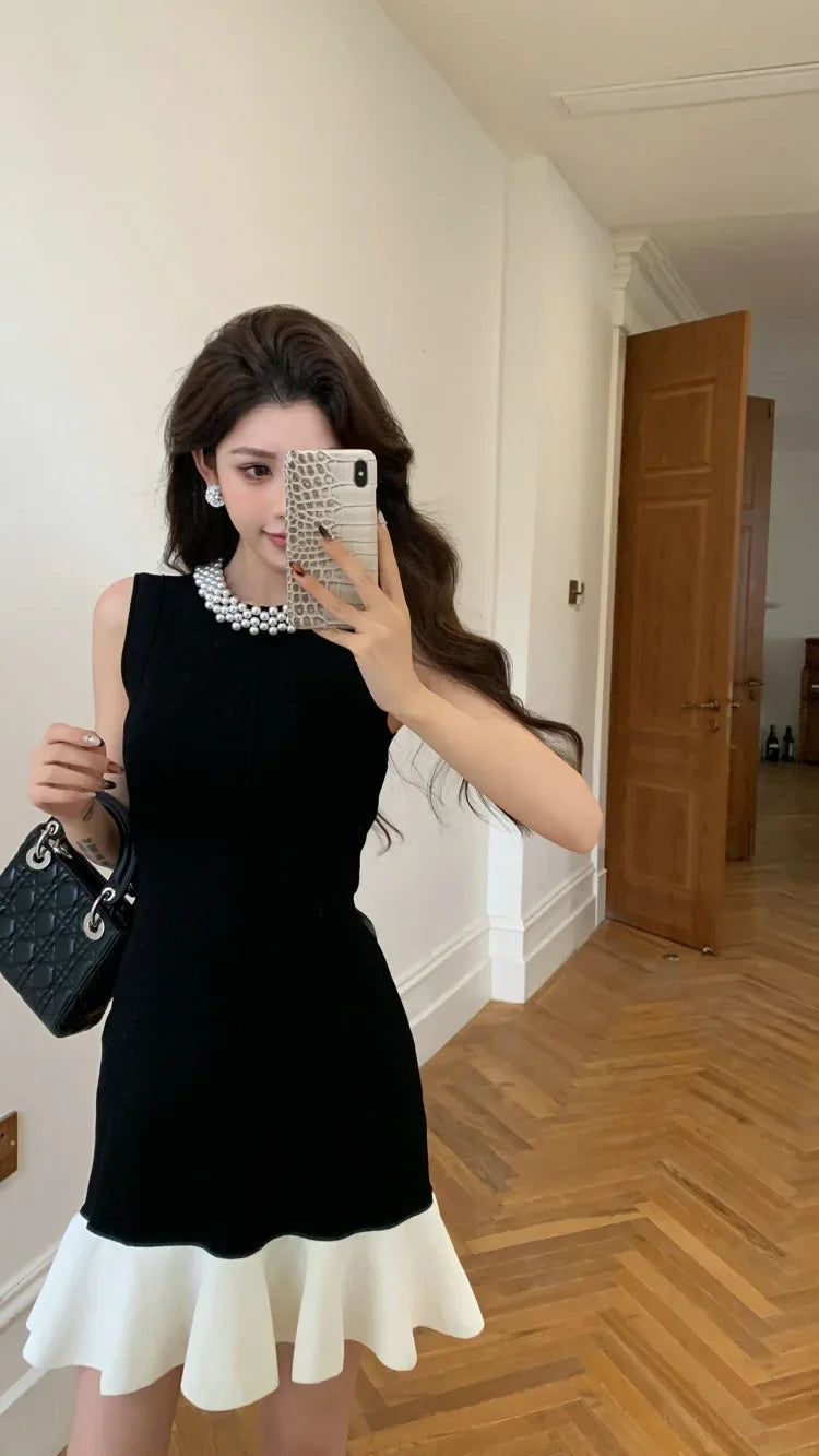 Elegant Pearl Detail Knitted Ice Silk Sleeveless A- Line Dress French Style Summer Dress for Women with Lace Hem Empire Waist