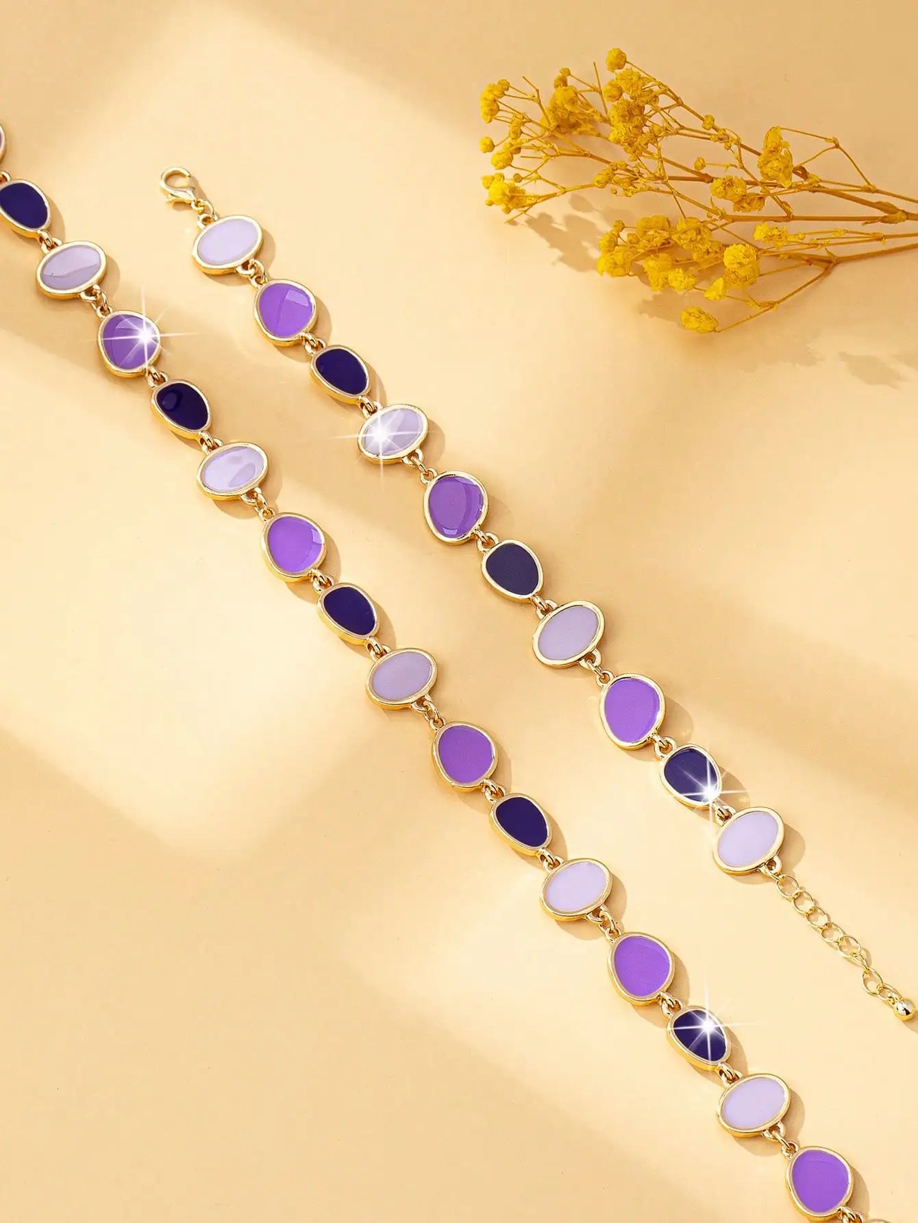 A Set of Trendy, Light Luxury, Casual, Stylish, Elegant and Versatile Women's Necklace and Bracelet Set