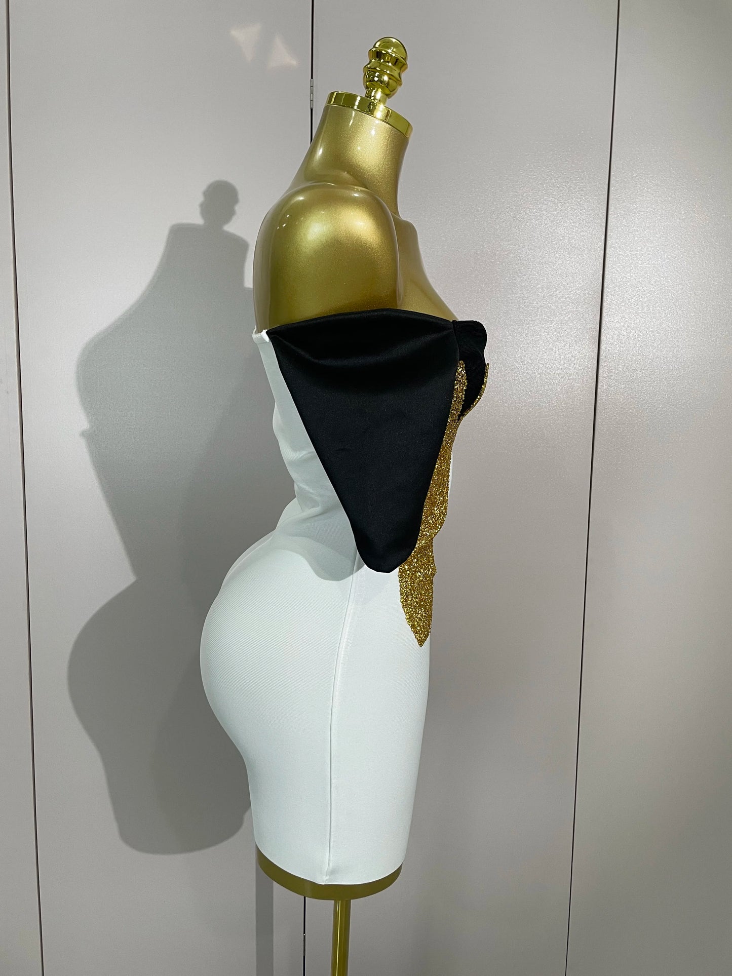 New Arrivals Sexy Shiny Golden Fine Diamonds White Bandage Mini Dress Women Celebrate Evening Prom Birthday Party Cocktail Dress