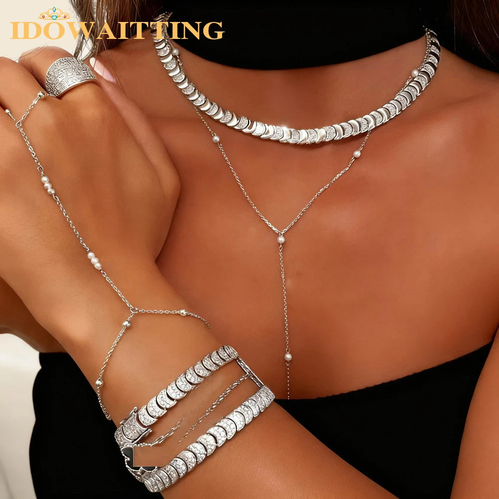 Geometric Moon Shaped Charm Tennis Chains Necklace for Women Pave CUBIC Zirconia Platinum Plated Color Fashion Jewelry 2025