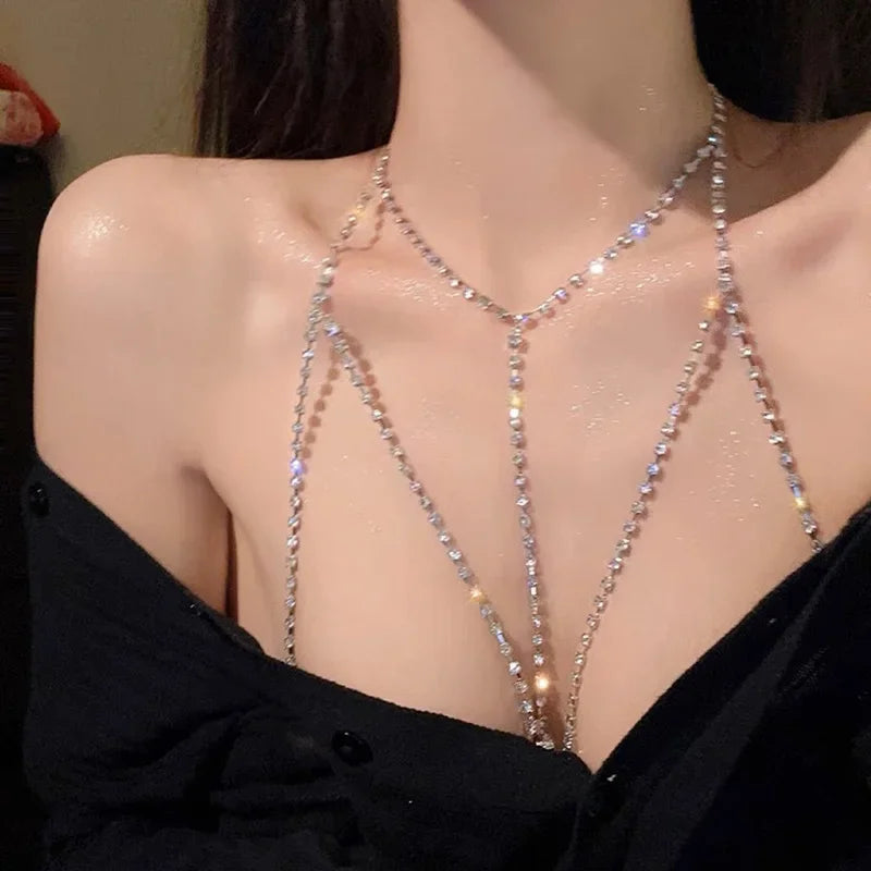 Summer Sexy Chest Chain Bra Bikini Metal Body Chain Jewelry for Women Beach Harness Winter Crystal Body Chain Decoration Jewelry