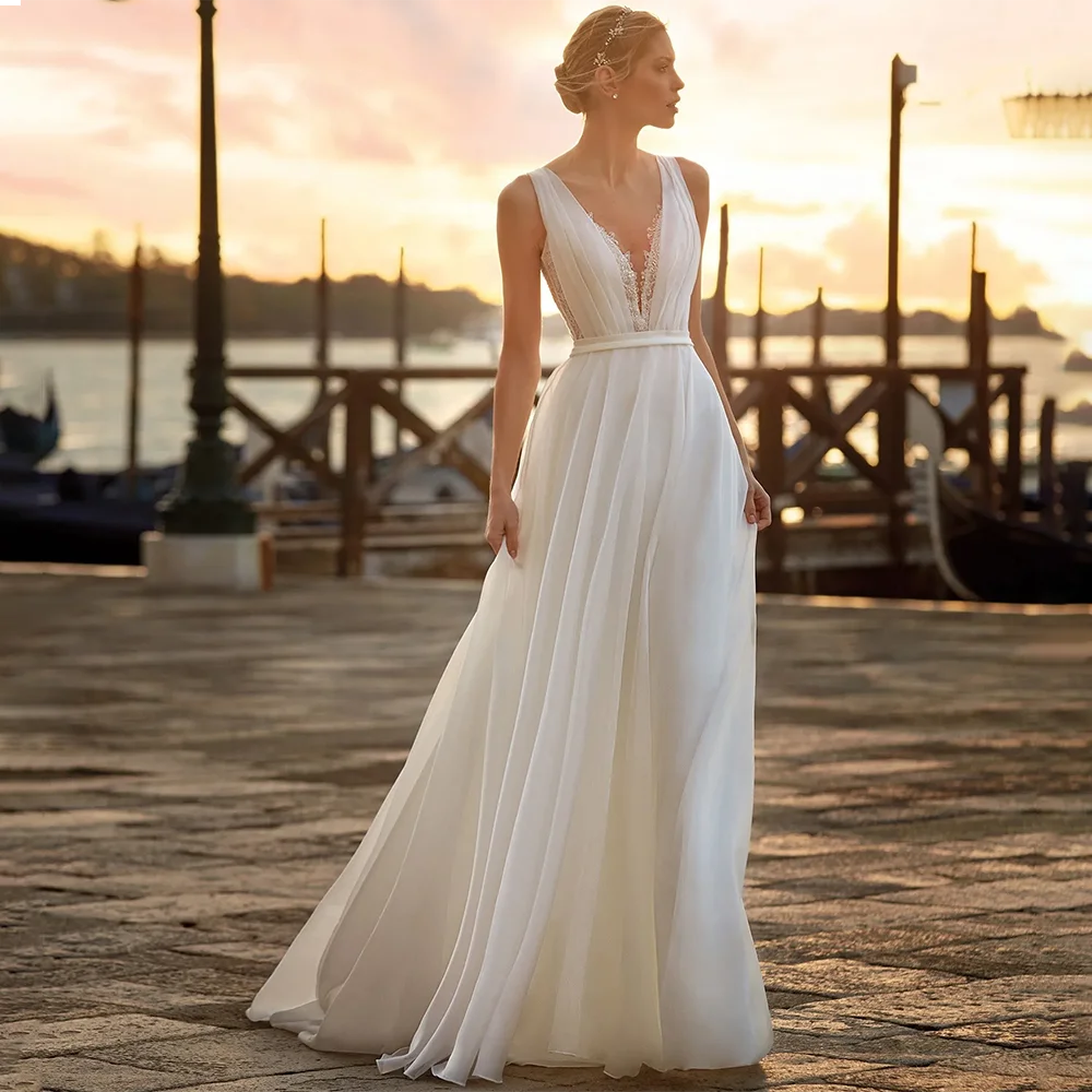 Simple Generous A-Line Chiffon Women's Wedding Dress V-Neck Sleeveless Lace Appliques Bride Gown Customized Vestidos Novias Boda