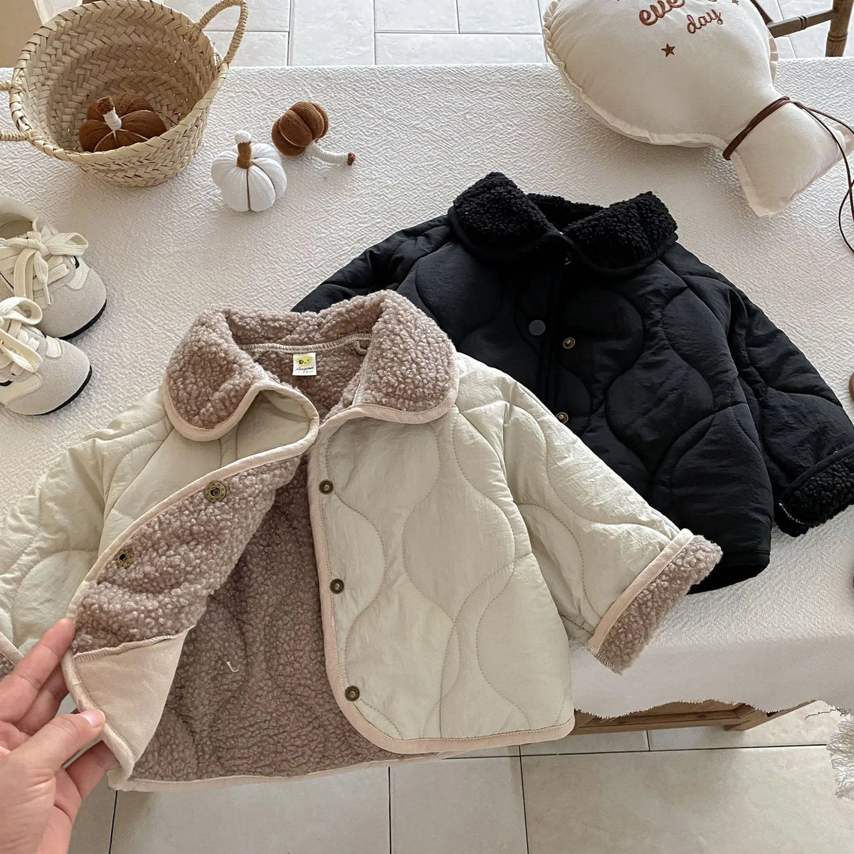 Kids Long Sleeve Warm Home Clothes Toddler Kids Girl Clothes 1-6Y Korean Retro Plus Velvet Baby Boy's Coat 2025 Autumn Winter