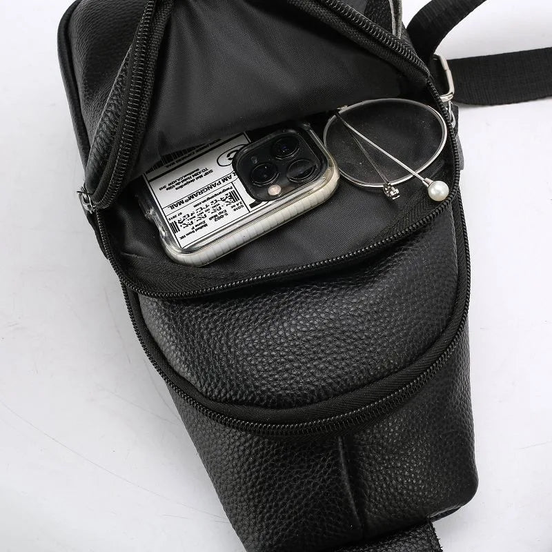 New Leather Chest Cover Layer Cowhide Business Men's Crossbody Bag with High-end Feel and Simple Chest Bag