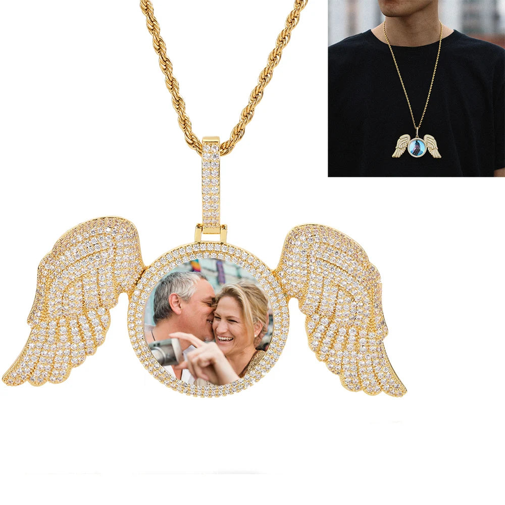 HHIOK Custom 18K Gold Plated Cubic Zircon Photo Pendant Medallions Wing Circle Pendant Necklace Personalized Wholesale