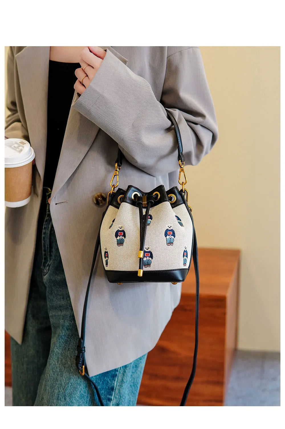 2026 Women's Large Capacity Crossbody Bag Fashion Spring Shoulder Bag Cartoon Bucket Bag Handheld Women's Bag Bags for Woman