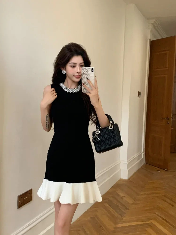 Elegant Pearl Detail Knitted Ice Silk Sleeveless A- Line Dress French Style Summer Dress for Women with Lace Hem Empire Waist