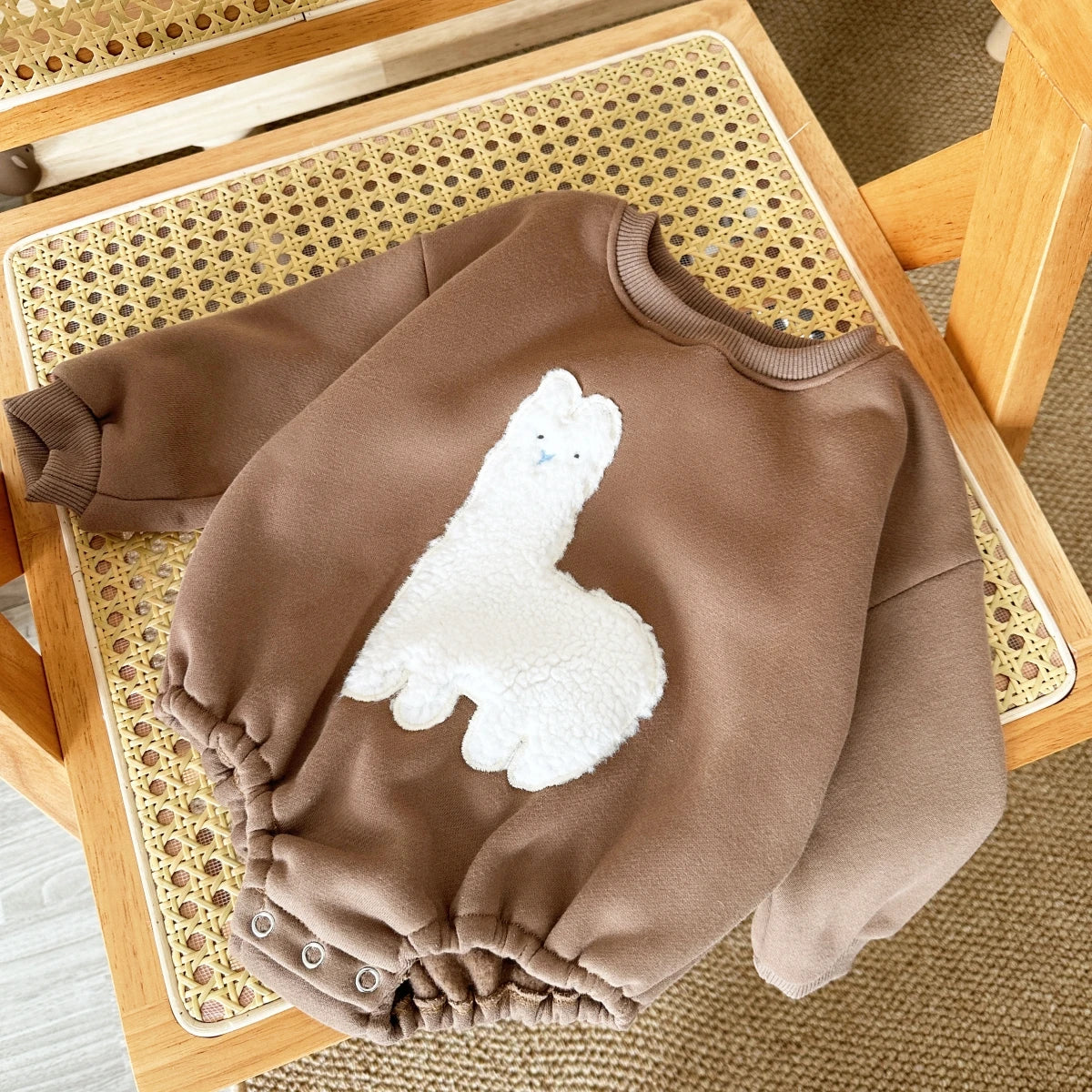 Baby Girls Winter Bodysuit 2024 Plus Velvet Full Baby Girls Lamb Sweatshirt Rompers Plush Warm Infant Girls Jumpsuit