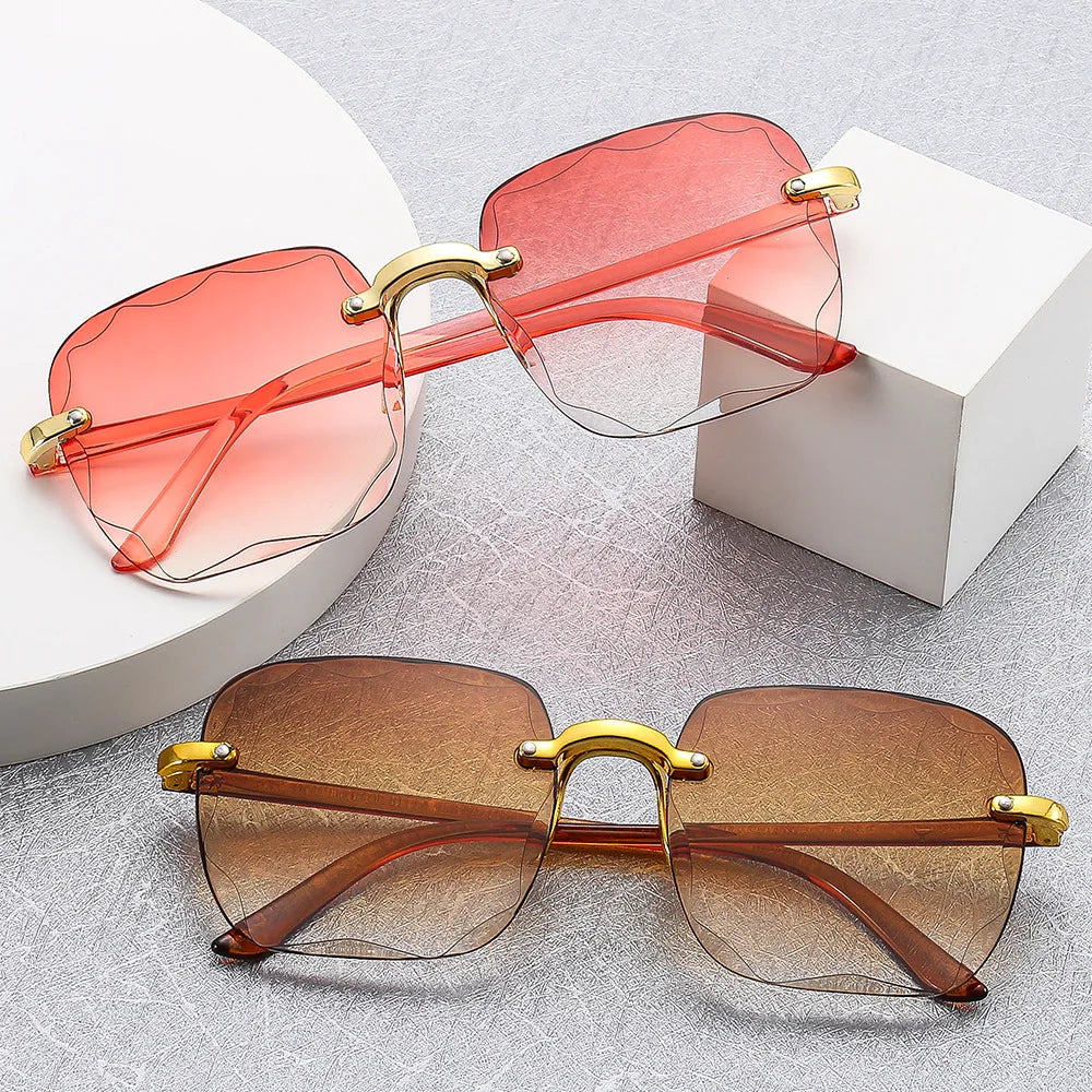 Luxury Square Rimless Sunglasses Women Brand Designer Summer Red Glasses Fashion Sun Glasses for Men UV400 Shades Oculos